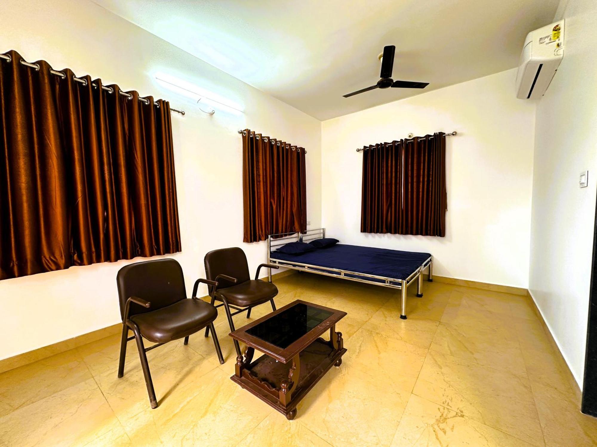 Ranjan Vadi Hotel Bhuj Buitenkant foto